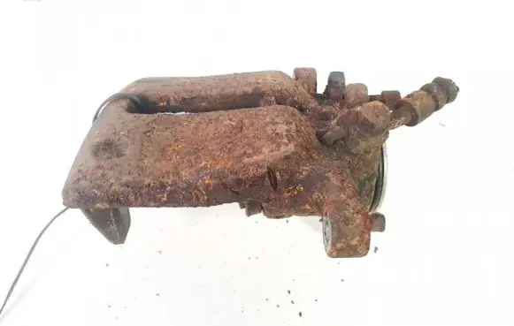 Volvo XC70 Rear brake caliper 32332594f