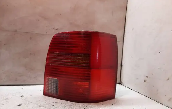 Volkswagen PASSAT B5 Rear/tail lights 3B9945112F