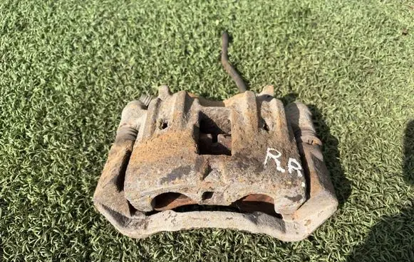 Iveco Daily 3rd gen Front brake caliper 594205