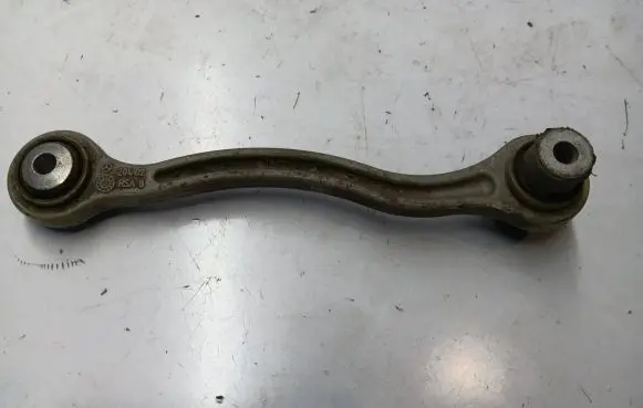 Mercedes-Benz C W204 Rear upper control arm/wishbone A20402