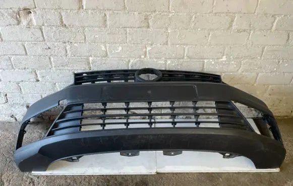 Volkswagen Caddy Front bumper 2K5807221J