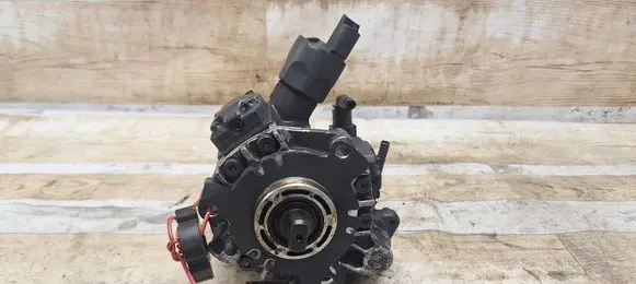 Volvo V50 Fuel injection high pressure pump A2C27100268 9685705080 5WS40380