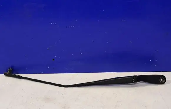 Volvo V50 Windshield/front glass wiper blade 30698250