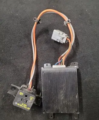 Ford Escape III Voltage converter inverter GJ5T19G317AA
