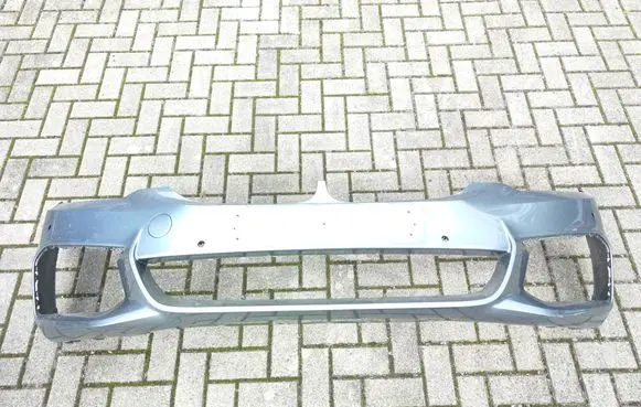 BMW 5 G30 G31 Front bumper 8064928