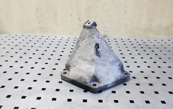 Audi A6 S6 C5 4B Engine mounting bracket 4B0199307F