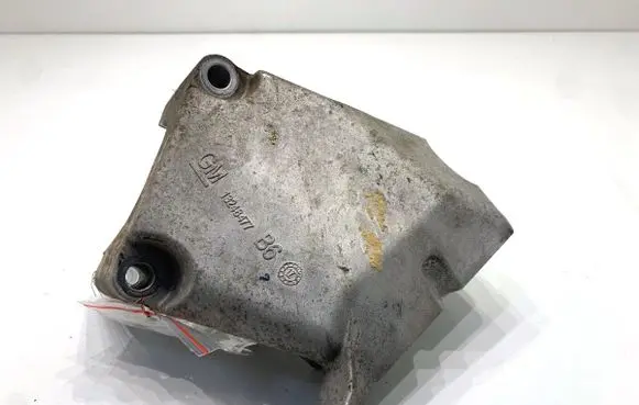 Opel Astra J Engine mounting bracket 13248477