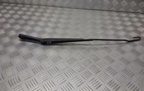 Skoda Fabia Mk1 (6Y) Front wiper blade arm