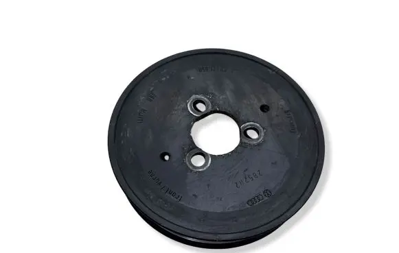 Volkswagen Touareg I Water pump pulley 059121031J