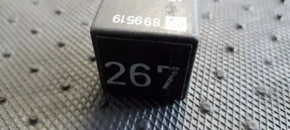 Audi A6 S6 C5 4B Other relay 443919578C 899519