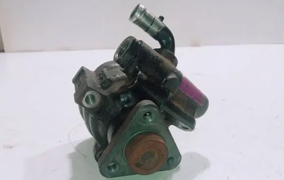 Alfa Romeo 147 Power steering pump 46534757 26064414
