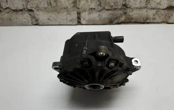 Mercedes-Benz C W205 Front differential 2213307600