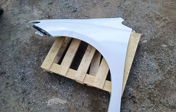 Chrysler Pacifica Fender