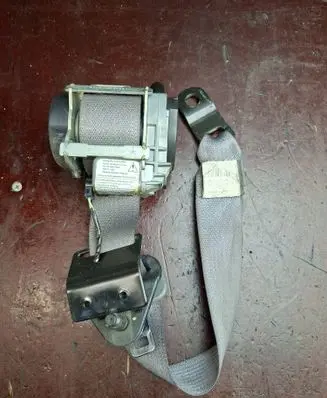 Chrysler PT Cruiser Front seatbelt 605031400A 7LS8L92L