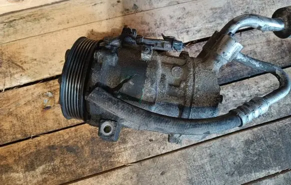 Opel Signum Air conditioning (A/C) compressor (pump)