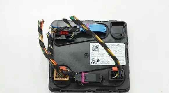 Audi A4 S4 B9 8W Central body control module 8W0907064AAACR 8W0907064AA