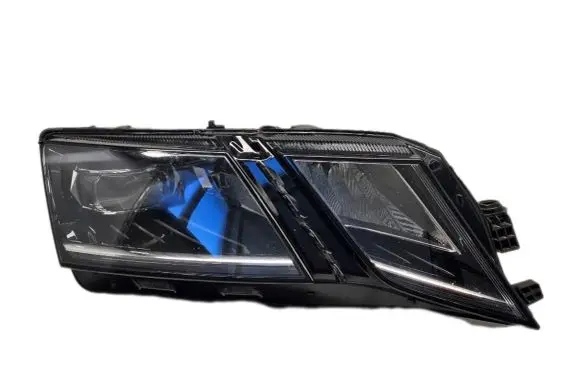 Skoda Octavia Mk3 (5E) Headlight/headlamp 5E1941016D 030110423200 E15A6369