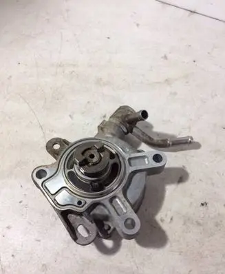 Mazda CX-5 Vacuum pump PE0718G00A