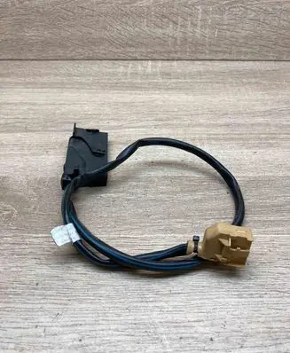 Volvo S80 Plug wire 8637394