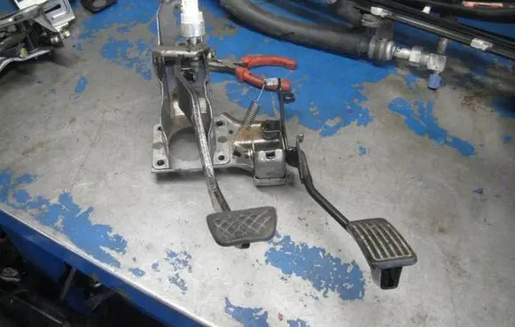 Acura Integra III Pedal assembly 