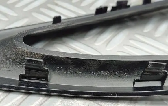 Opel Zafira C Front door trim (molding) 13308144
