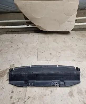 BMW 1 E81 E87 Front bodywork piece 