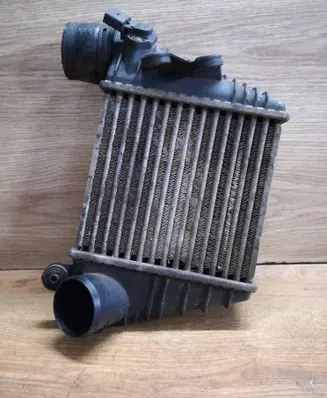 Volkswagen Bora Intercooler radiator 1J0145803G 862326VH