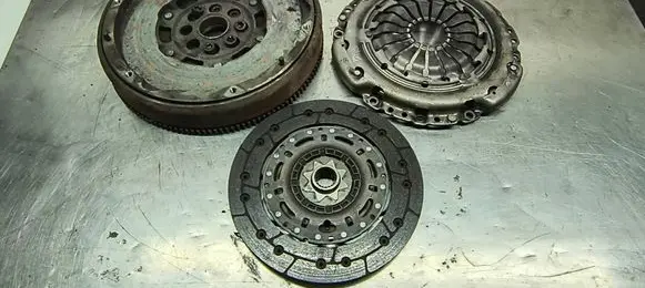Opel Astra J Clutch set kit 55565497