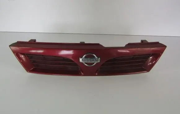 Nissan Almera Front grill 623100N000