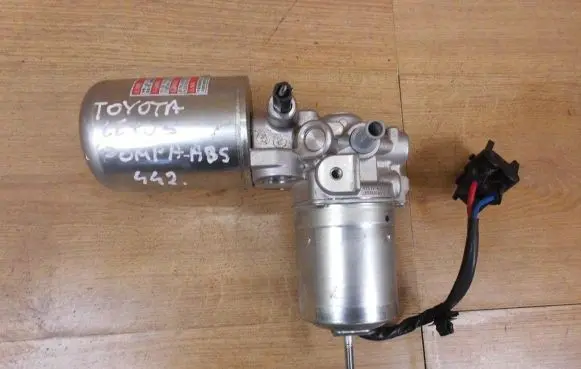 Toyota RAV 4 (XA50) Brake central valve 4707042030