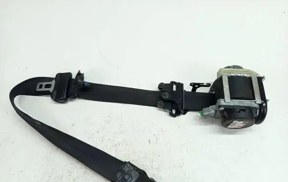 Volvo V60 Front seatbelt 39800481 616011000 26082011
