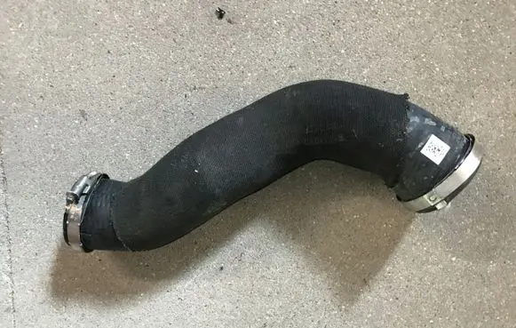 Audi A8 S8 D5 Turbo air intake inlet pipe/hose 4N0145708M