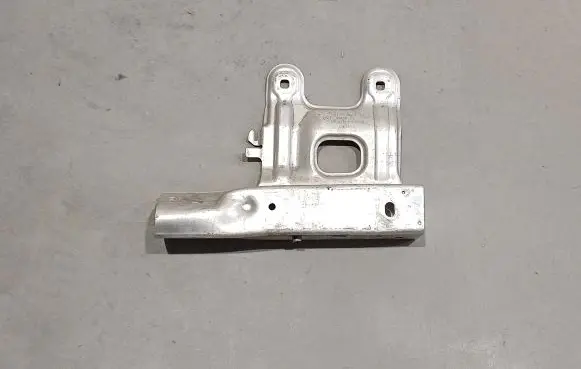 BMW 1 F20 F21 Radiator support slam panel bracket 51117266193