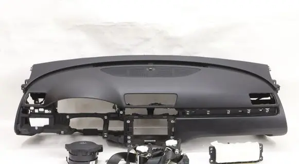 Volkswagen PASSAT B7 Dashboard 3C8880201T