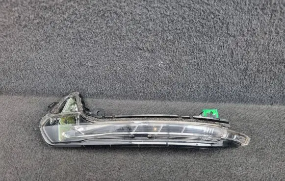 Audi A6 S6 C7 4G Mirror indicator light 4G5949101A