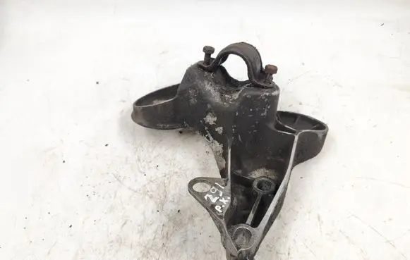 Audi A6 S6 C6 4F Engine mounting bracket 4F0199351J