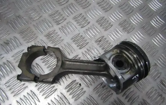 Fiat Bravo - Brava Piston with connecting rod