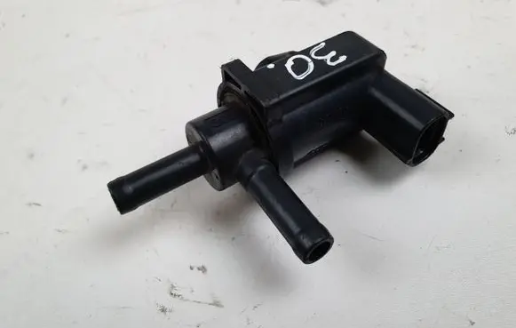 Toyota Avensis T250 Vacuum valve 9008091231
