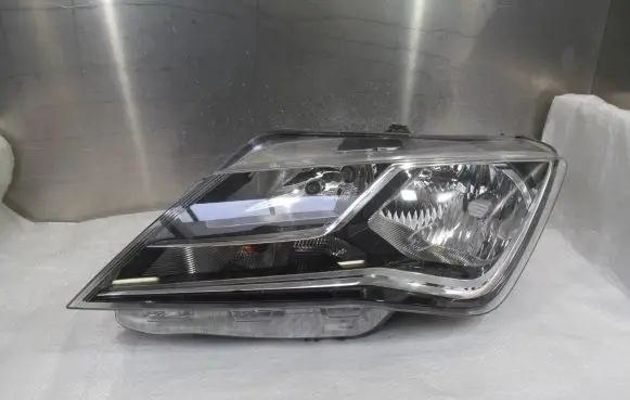 Seat Toledo IV (NH) Headlight/headlamp 6JB941015 90037279 90037279101L