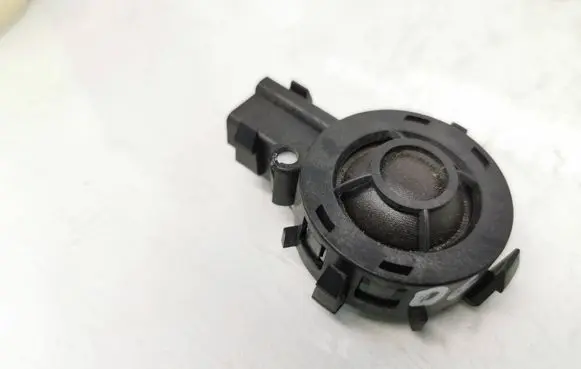 Volvo S80 High frequency speaker in the rear doors 30657452 06W48 M5XUG