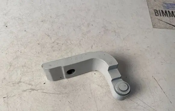 BMW 5 G30 G31 Rear door lower hinge