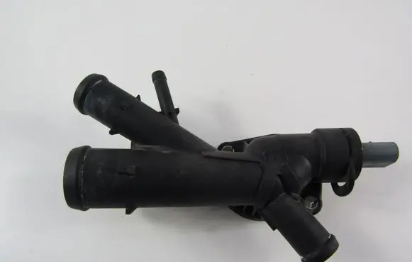Skoda Fabia Mk2 (5J) Engine coolant pipe/hose 03L121131