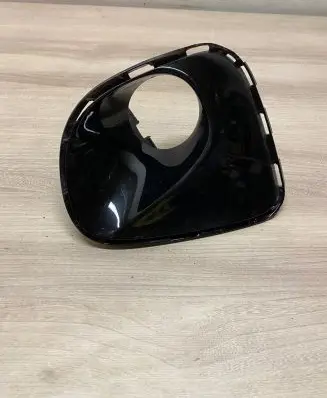 Toyota Avensis T270 Front fog light trim/grill 8148105040
