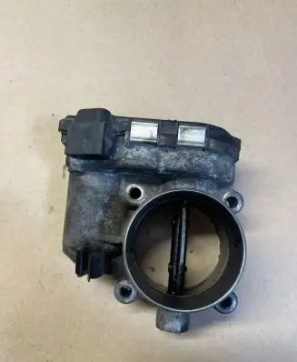 Volvo XC70 Throttle valve 8692720 0281002701