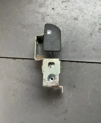 KIA Rio Fuel tank opening switch 