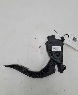 Audi A4 S4 B8 8K Accelerator throttle pedal 8K1721523A