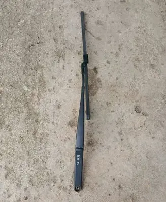 Seat Ibiza IV (6J,6P) Front wiper blade arm 6j1955409