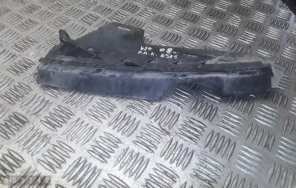 Volvo V70 Front bumper mounting bracket 30796387