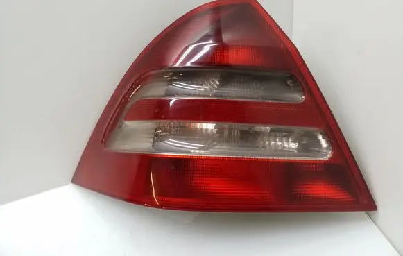 Mercedes-Benz C W203 Rear/tail lights UL03311