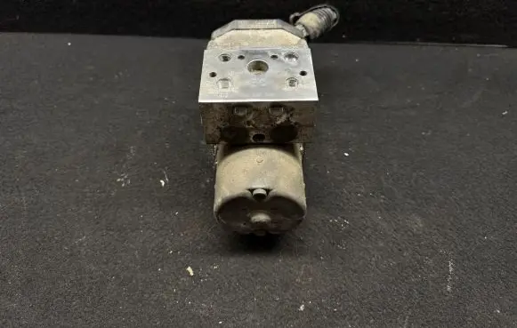 Opel Zafira A ABS Pump 90581418